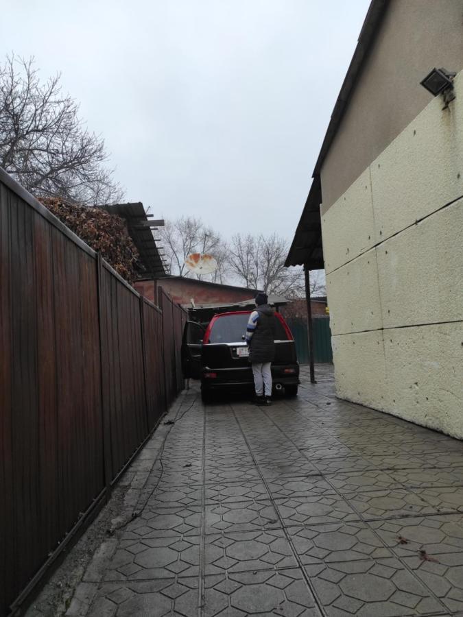 Garden Hotel And Hostel Bishkek Exterior foto