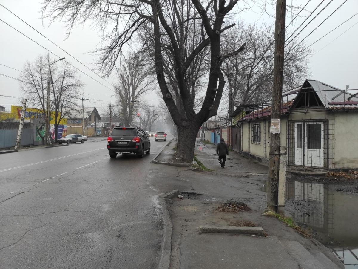 Garden Hotel And Hostel Bishkek Exterior foto